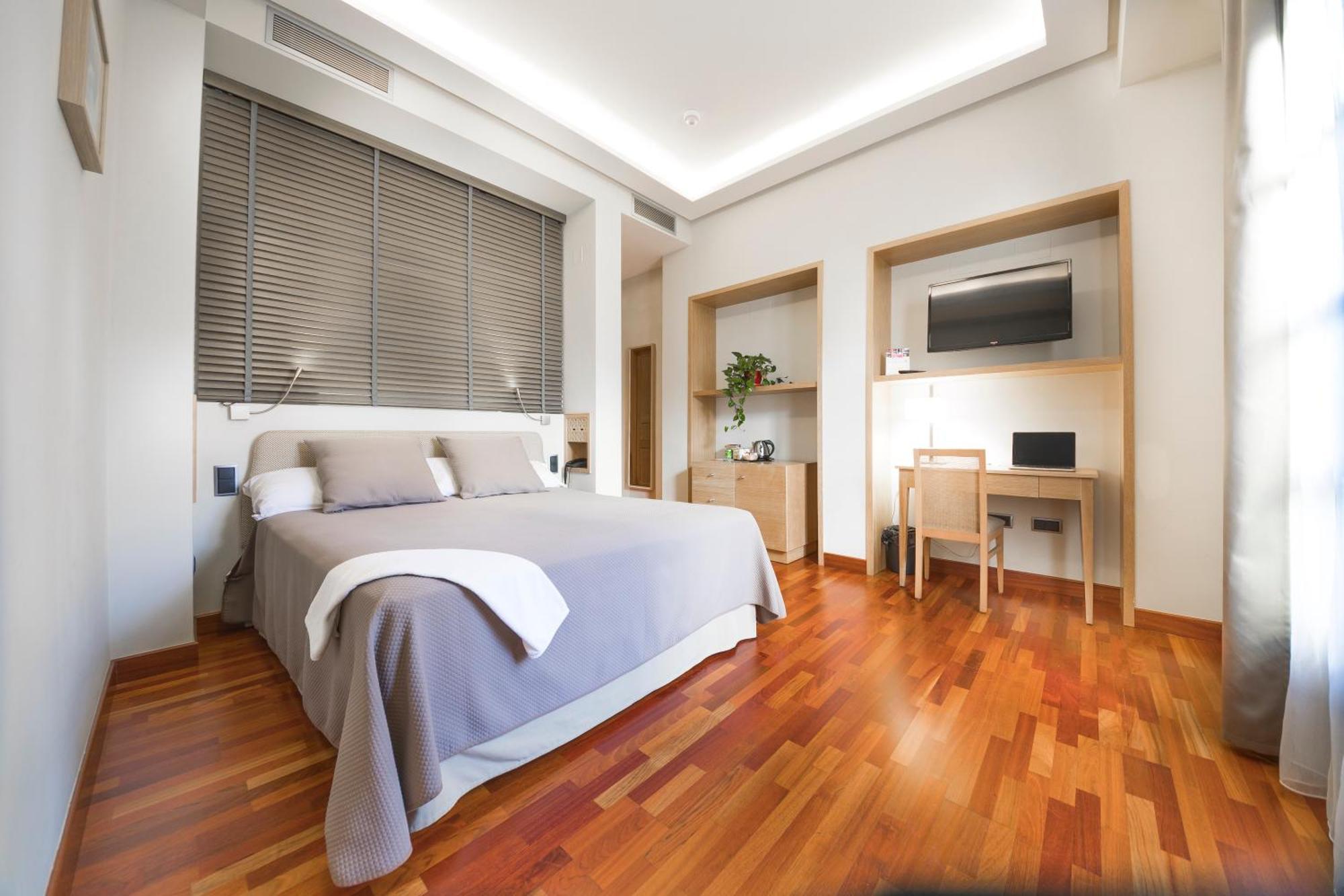 Double or Twin Room,66380365:JPEG