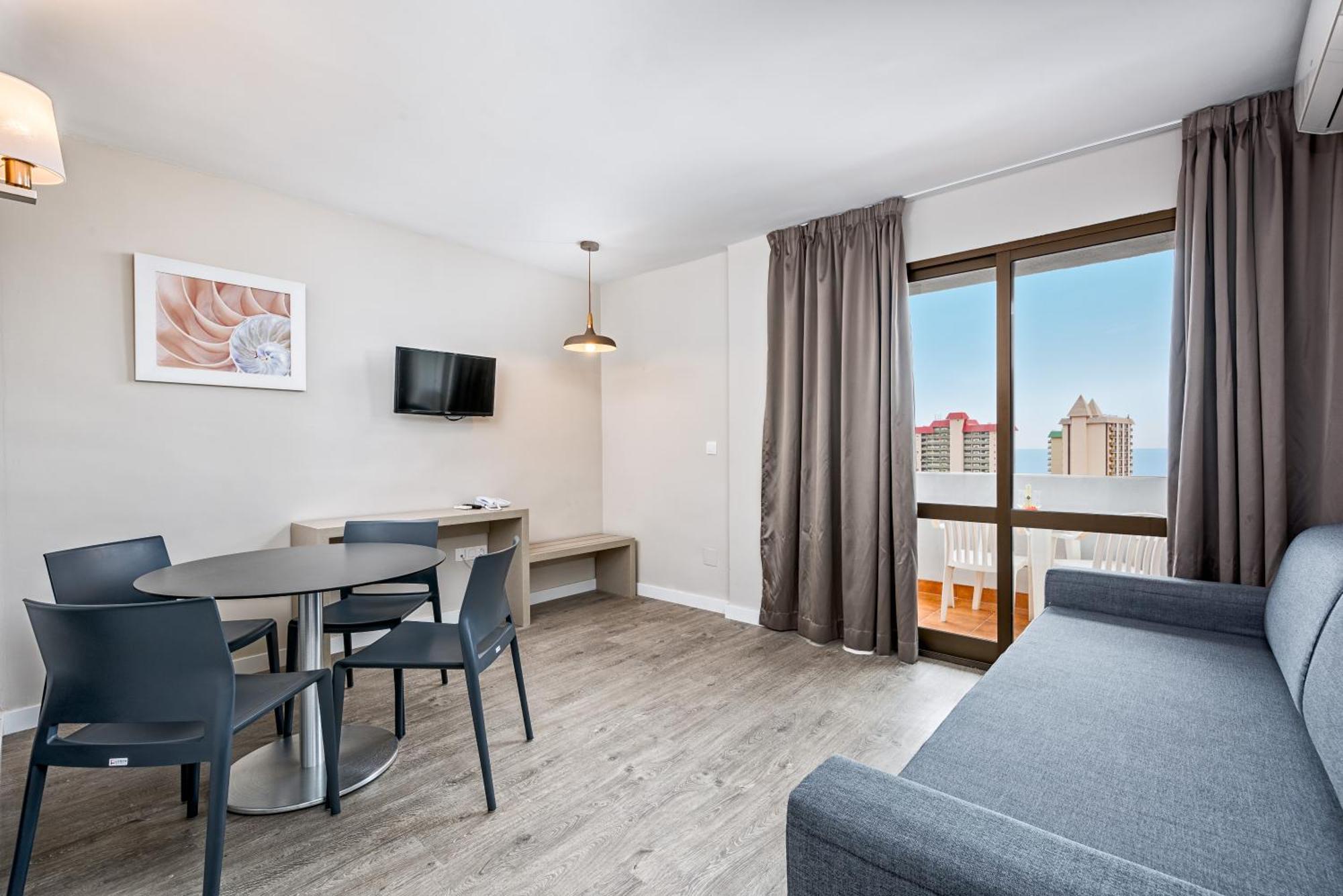 One-Bedroom Apartment,403553310:JPEG