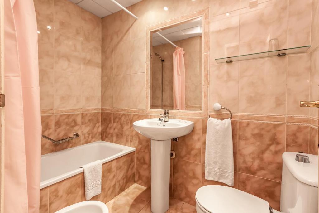 Estudio con vistas frontales al mar (2 adultos)